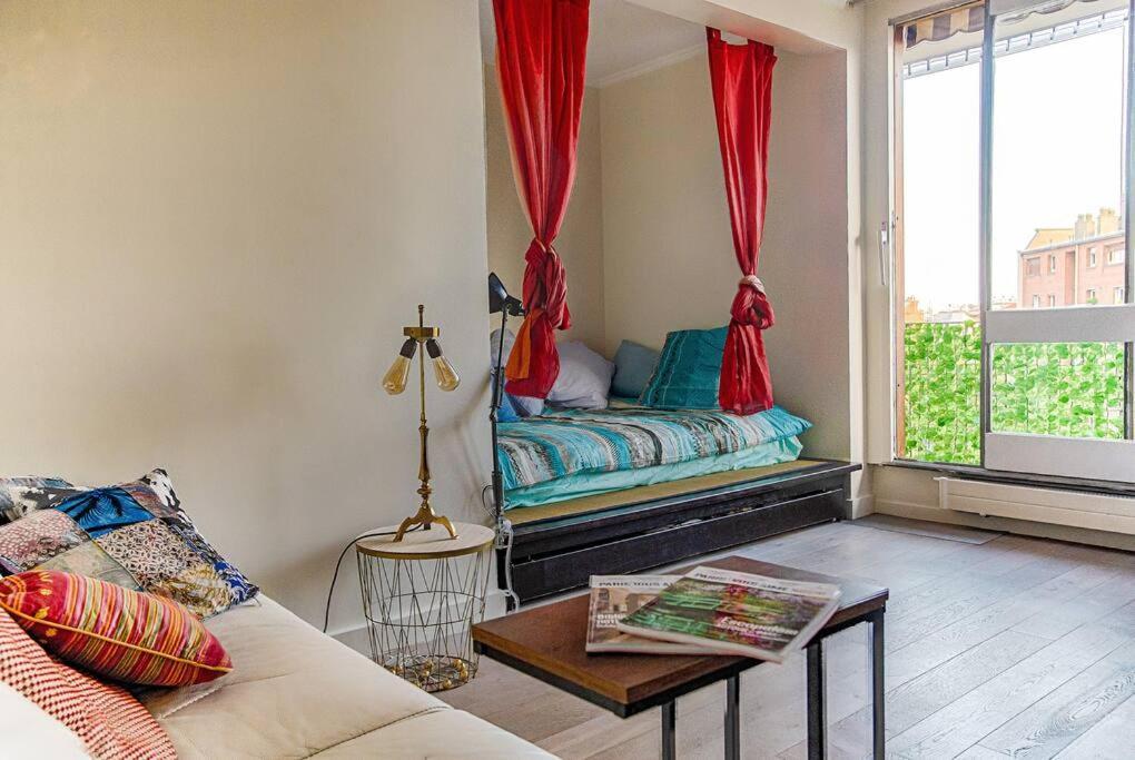 Studio With Balcony Paris Exteriör bild